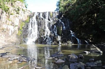 Foto - Salto das Orquídeas