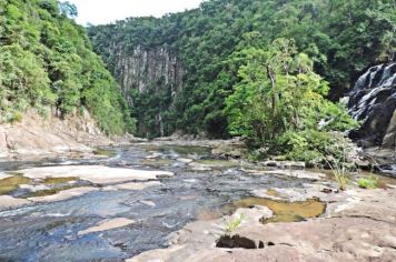 Foto - Salto das Orquídeas